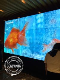 매우 좁은 날의 사면 인치 실내 영상 벽 디지털 방식으로 Signage Lcd 스크린 이음새가 없는 0.44mm 55